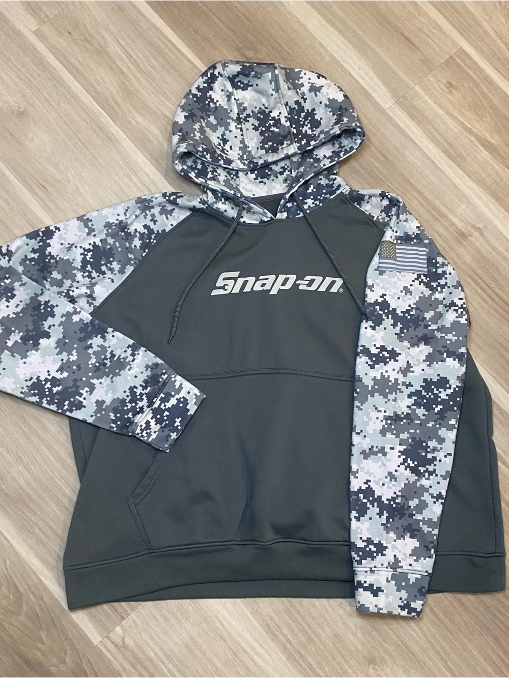 Snap-on Men's Digital Camo Pullover Hoodie - Gray
